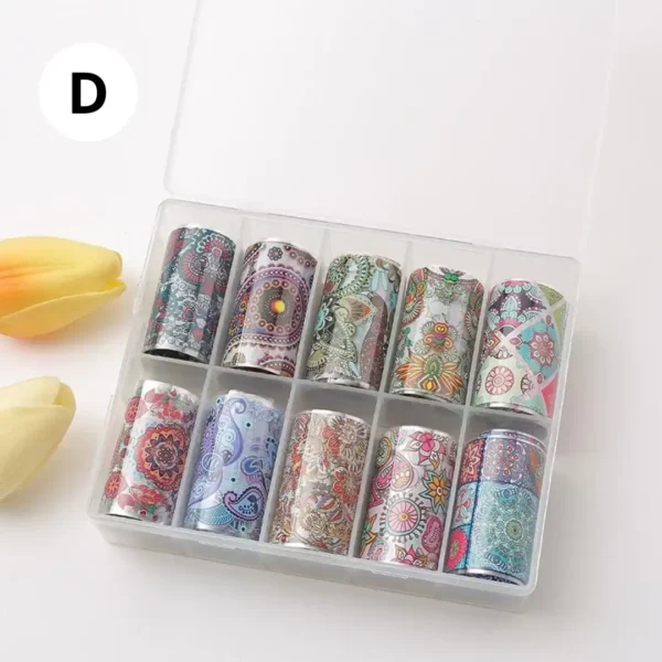 Coffret de papiers foils professionnels pour transfert sur ongles, diverses couleurs et effets miroirs, disponible chez Cosminty Réunion.