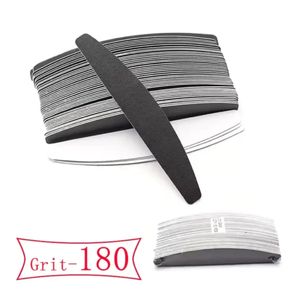 Recharges Limes Adhésives Grain 180 (x50) Demi-Lune_resultat Lot professionnel de 50 recharges de limes adhésives jetables en grain moyen 180 en forme de demi-lune pour le façonnage des faux ongles, marque Cosminty Réunion