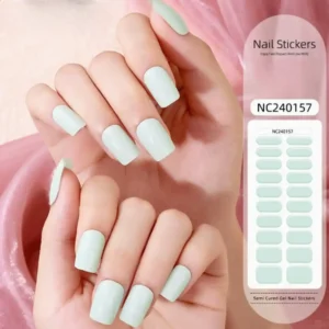 Semi cured gel nail wraps bandes de gel UV pour mains couleur vert d'eau menthe pastel uni réf NC240157, Cosminty matériel onglerie La Réunion 974.