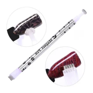 Stylo aimant double embout pour vernis cat eye avec embout fleur et embout peigne pour motifs fleurs et lignes sur ongles, Cosminty matériel onglerie La Réunion 974.